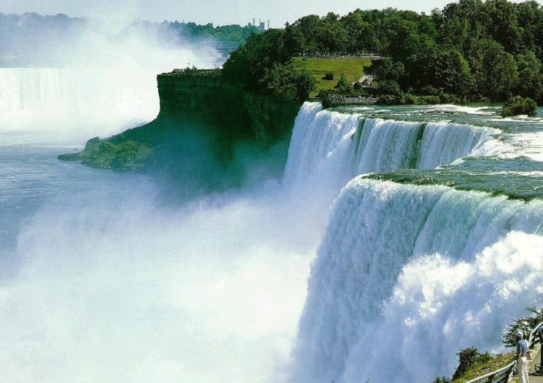 滿洲里、呼倫貝爾、長(zhǎng)白山、鏡泊湖三臥9日