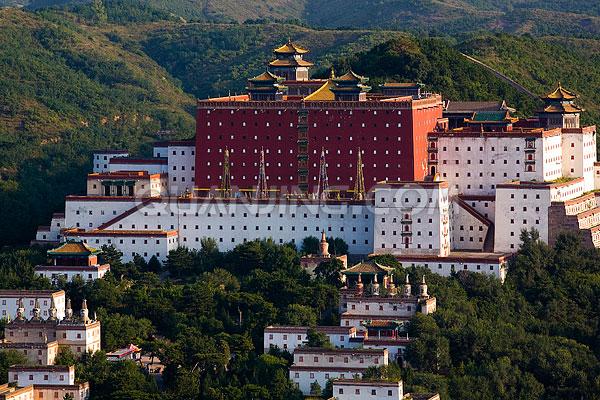 承德避暑山莊、普寧寺、小布達(dá)拉宮、棒槌山雙