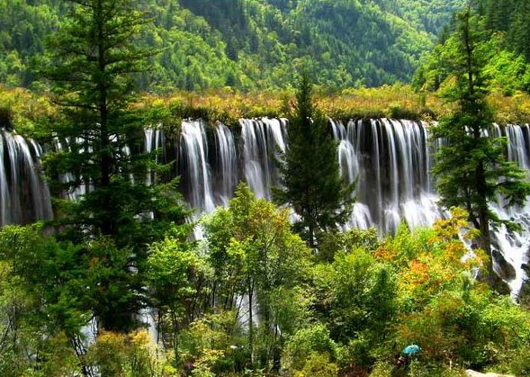 成都、**后的香格里拉——稻城亞丁 3飛7日游