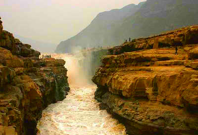 壺口瀑布、王家大院、綿山、平遙古城、五臺山